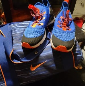 Tennis with matching bag